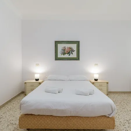 Beachfront House In Palmas Near Canteras Holiday home Las Palmas de Gran Canaria