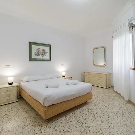Beachfront House In Palmas Near Canteras * Las Palmas de Gran Canaria