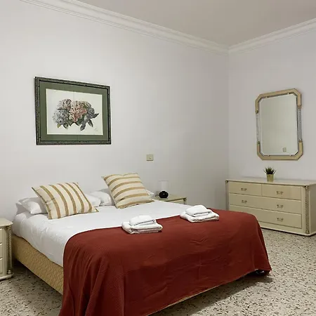 Beachfront House In Palmas Near Canteras